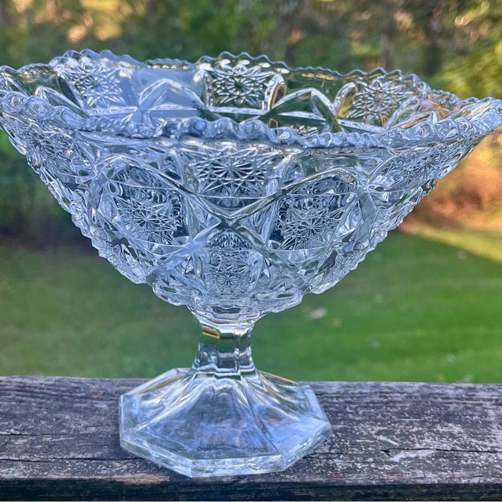Clear Crystal Bowl, 7 1/2” Diameter, 5” Tall, Starburst Diamond Pattern Footed